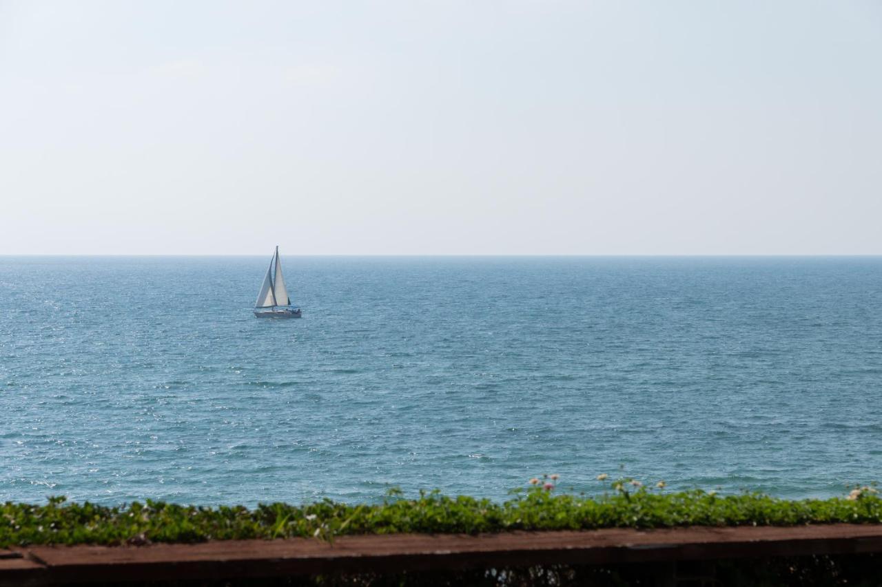Sea View Stylish 1Br With Balcony By Beachfront Stay Herzliya Екстер'єр фото