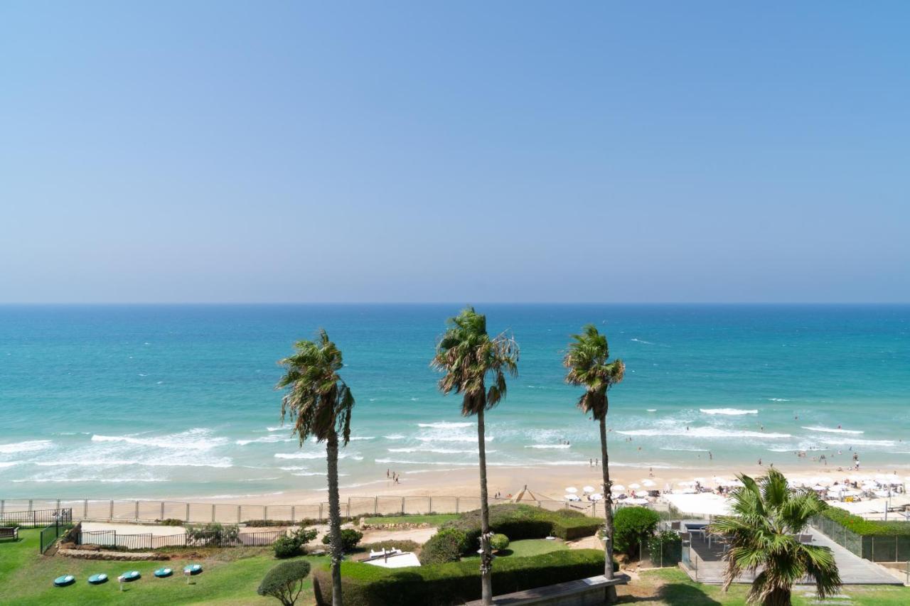 Sea View Stylish 1Br With Balcony By Beachfront Stay Herzliya Екстер'єр фото